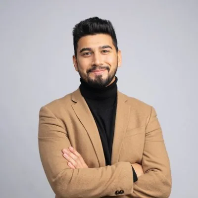 Porträtt av Siavash Ehsanzamir.